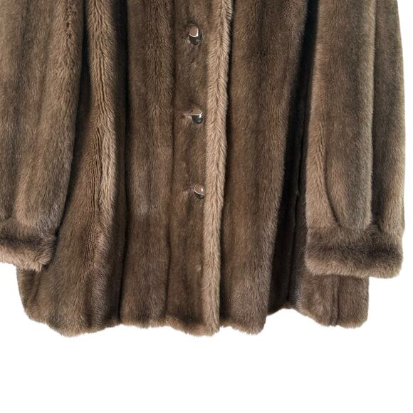 Vintage 1960s Mink Fur Coat in Light Brown Button Front by Style VI Ltd., Size M - Picture 4 of 11